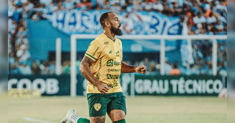 Imagem ilustrativa da notícia Paysandu informa prazo de recuperação e cirurgia em Dalberto