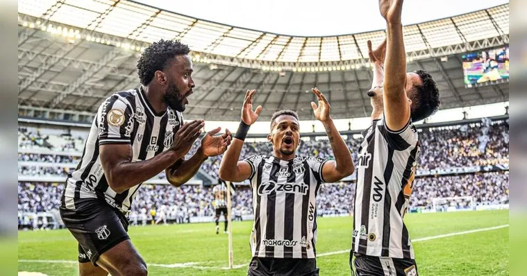 Imagem ilustrativa da notícia Ceará derrota o Santos e respira no Brasileirão