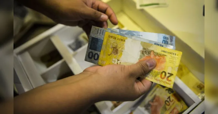 Imagem ilustrativa da notícia Caixa paga Auxílio Brasil hoje. Veja quem recebe