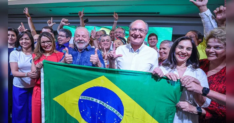 Imagem ilustrativa da notícia Música hit contra Bolsonaro fica em 1º lugar no Spotify