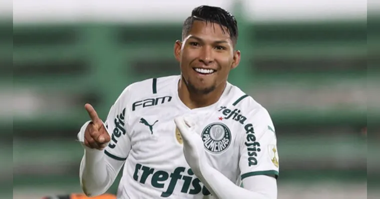 Imagem ilustrativa da notícia Vídeo: Rony concorre a prêmio Bola de Prata do Brasileirão