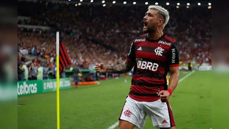 Imagem ilustrativa da notícia Flamengo volta a vencer o São Paulo e chega em nova decisão