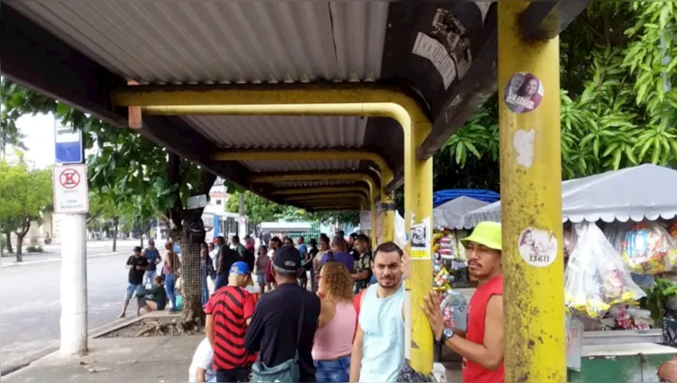 Imagem ilustrativa da notícia Usuários denunciam atraso e falta de ônibus para Mosqueiro