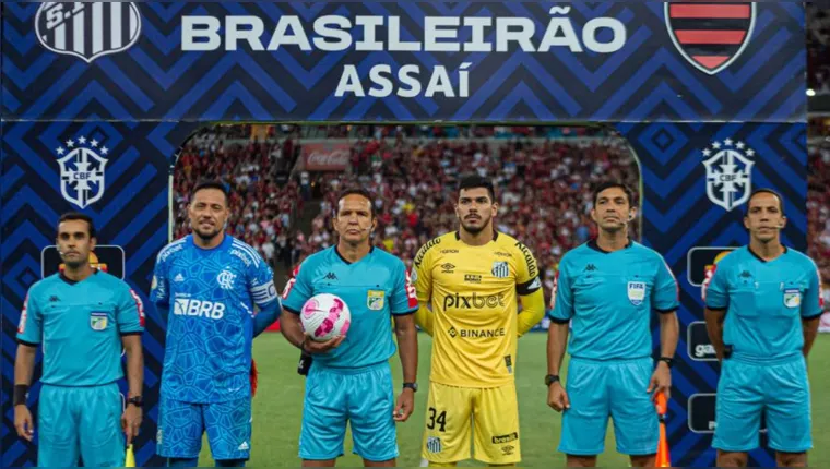 Imagem ilustrativa da notícia CBF afasta árbitros de Flamengo e Santos após erro grotesco