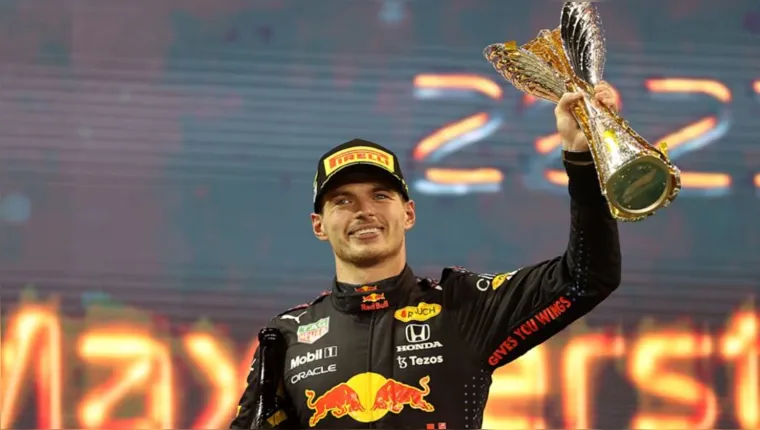 Imagem ilustrativa da notícia F1: Verstappen vence GP do Japão e conquista o bicampeonato