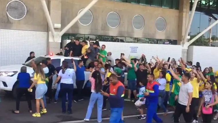 Imagem ilustrativa da notícia Bolsonaro em Belém tem apoiadores e vias congestionadas