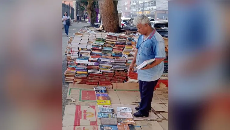 Imagem ilustrativa da notícia Homem que vende livros teve sebo incendiado por vândalos 