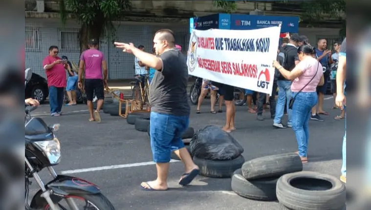 Imagem ilustrativa da notícia Trabalhadores de terceirizada fecham avenida José Malcher