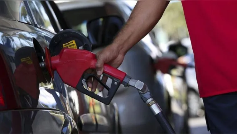 Imagem ilustrativa da notícia Redução do ICMS no preço de combustíveis é inconstitucional
