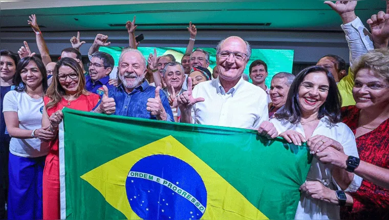 Imagem ilustrativa da notícia Música hit contra Bolsonaro fica em 1º lugar no Spotify
