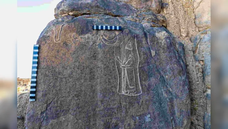 Imagem ilustrativa da notícia Arqueólogos acham escultura do último rei da Babilônia