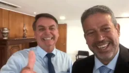 Jair Bolsonaro contou com ajuda de Arthur Lira para garantir aposentadoria antes do fim de seu governo.