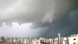 Previsão para o fim de semana também é de pancadas de chuva e trovoadas isoladas.