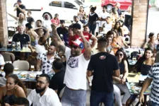 Imagem ilustrativa da notícia Torcedores acompanham final da Copa nos bares de Belém