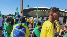 Tudo aconteceu no início da tarde na praça dos Cristais