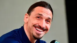 O atacante sueco Zlatan Ibrahimovic está aposentado desde 2021
