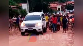 Amigos, familiares e colegas de profissão fizeram um cortejo em homenagem a Domingos