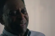 Pelé está internado tratando um câncer no colón em estado terminal.