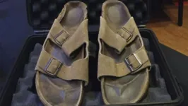 Sandálias velhas de Steve Jobs