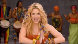Shakira fez sucesso com a música "Waka Waka" na Copa do Mundo de 2010, na África do Sul