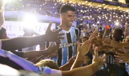 Atacante tem 528 gols na carreira e é o quinto maior artilheiro em atividade no mundo