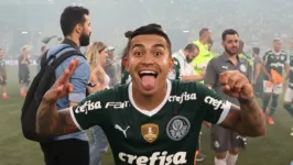 Dudu renova com o Palmeiras até 2025