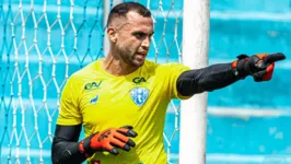 Goleiro Victor Souza do Paysandu