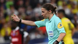 A francesa Stéphanie Frappart será a árbitra do duelo, que vale vaga nas oitavas de final.