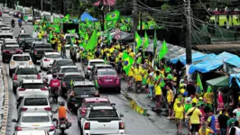 Há uma semana, golpistas permanecem acampados e atrapalhando o trânsito na Almirante Barroso