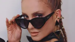 Claudia Leitte fez um desabafo em forma de música