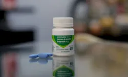PrEP é um medicamento anti-HIV, tomado de forma programada para evitar uma infecção pelo HIV caso ocorra uma exposição.