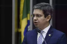 Imagem ilustrativa da notícia Randolfe Rodrigues pode assumir Ministério das Comunicações