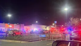 A polícia de Chesapeake não informou a identidade do atirador, mas segundo a mídia local ele seria um gerente da loja.