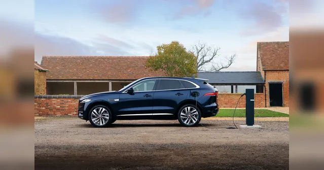 Imagem ilustrativa da notícia Jaguar F-Pace agora é híbrido na linha 2023