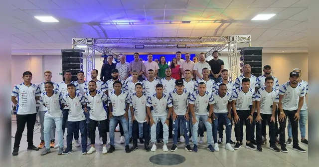 Imagem ilustrativa da notícia Águia de Marabá apresenta novo uniforme e novos jogadores