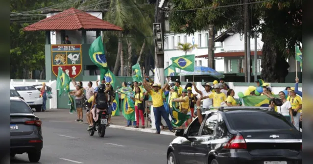 Imagem ilustrativa da notícia Radicais boicotam eleitores de Lula no interior do país