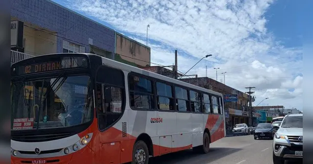 Imagem ilustrativa da notícia Passagem
de ônibus urbano em Santarém sobe para R$ 4,00