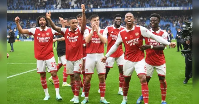 Imagem ilustrativa da notícia Arsenal vence Chelsea com gol brasileiro e retoma liderança