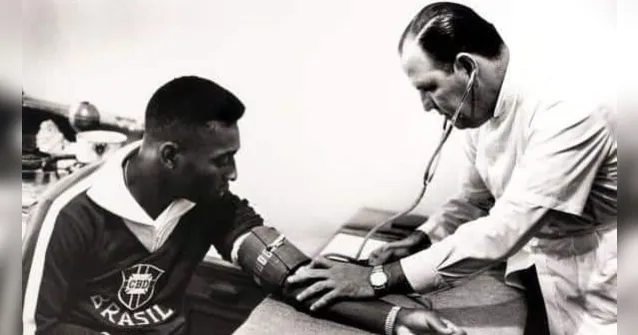 Imagem ilustrativa da notícia "Estou forte, com muita esperança", diz Pelé sobre saúde