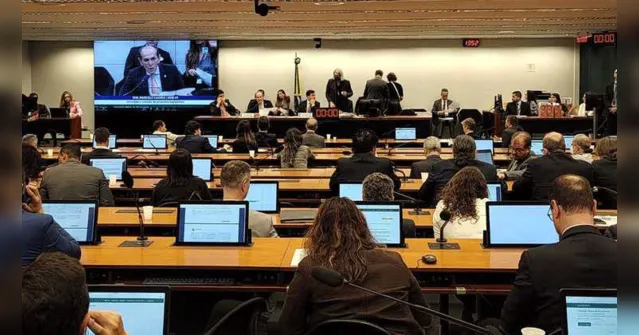 Imagem ilustrativa da notícia CMO aprova Orçamento de 2023 com salário mínimo de R$ 1.320