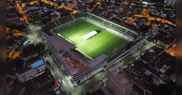 Imagem ilustrativa da notícia Vila Belmiro recebe preparativos para velório de Pelé