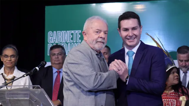 Imagem ilustrativa da notícia Lula anuncia Jader Filho e outros ministros. Veja a equipe
