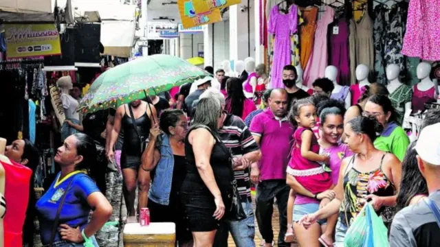Imagem ilustrativa da notícia Paraenses deixam compras de Natal para última hora em Belém