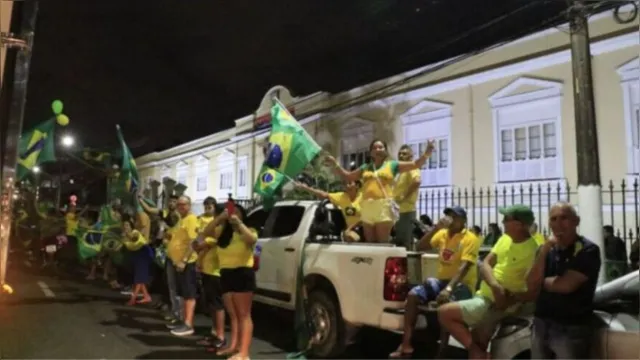Imagem ilustrativa da notícia Barulho dos golpistas têm atrapalhado estudantes em Belém