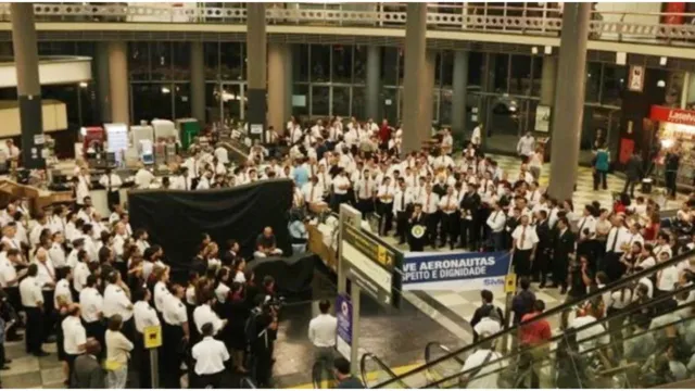 Imagem ilustrativa da notícia Greve de tripulantes causa transtorno em 17 aeroportos