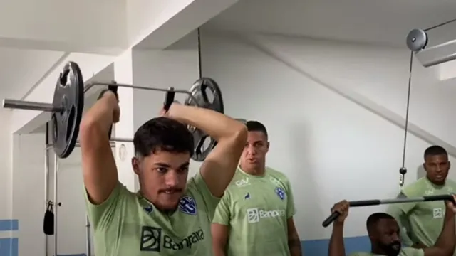 Imagem ilustrativa da notícia Vídeo: Trabalho físico dita ritmo para elenco do Paysandu