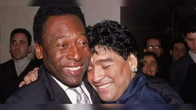 Imagem ilustrativa da notícia Pelé parabeniza Argentina pelo tri e lembra de Maradona