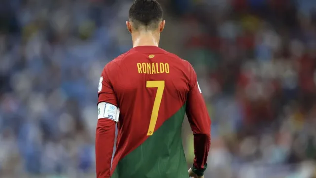 Imagem ilustrativa da notícia Portugal vai pedir à FIFA que gol seja de Cristiano Ronaldo