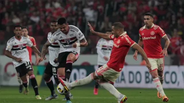 Imagem ilustrativa da notícia São Paulo enfrenta o Internacional de olho na Libertadores