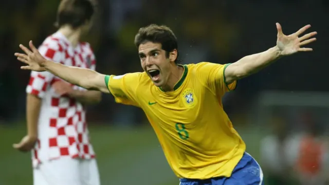 Imagem ilustrativa da notícia Golaço de Kaká: relembre jogo histórico de Brasil x Croácia
